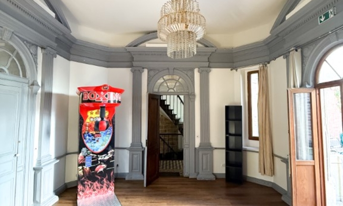 Manor near Nanterre €270