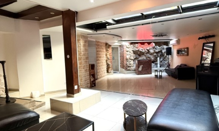 Manor near Nanterre €270