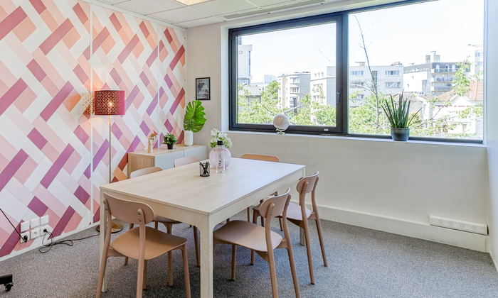 Work & Share Rueil / Créative Room - 4 à 6 p 40 €