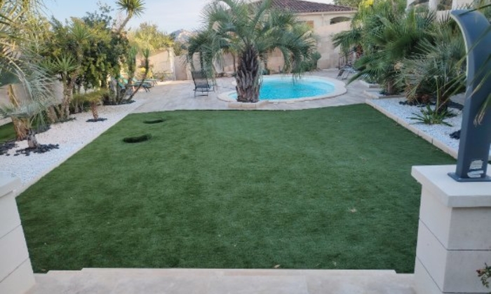 Rent terrace and garden €100