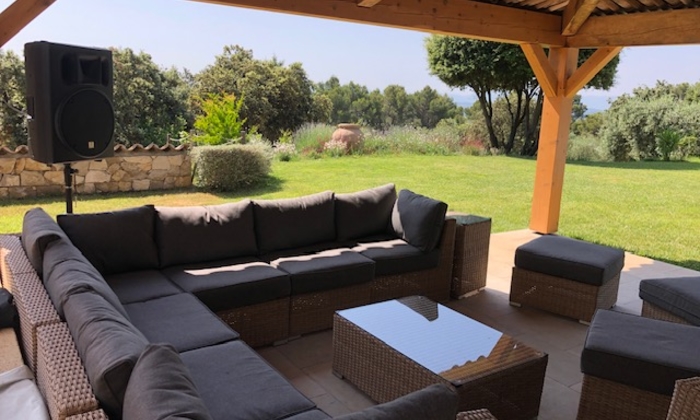 Swimming pool area in the Var (day and evening) €20