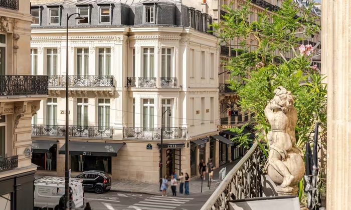 The Golden Triangle Loft: Rent for the DAY €258