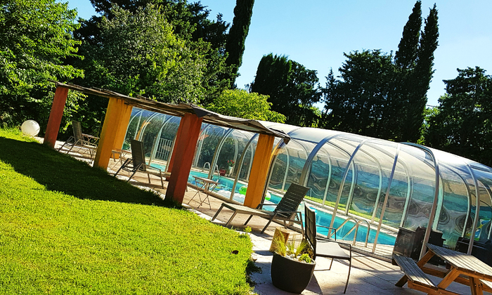 ★★★ Private villa downstairs, SALT pool, HEATED and covered ★★★ €65