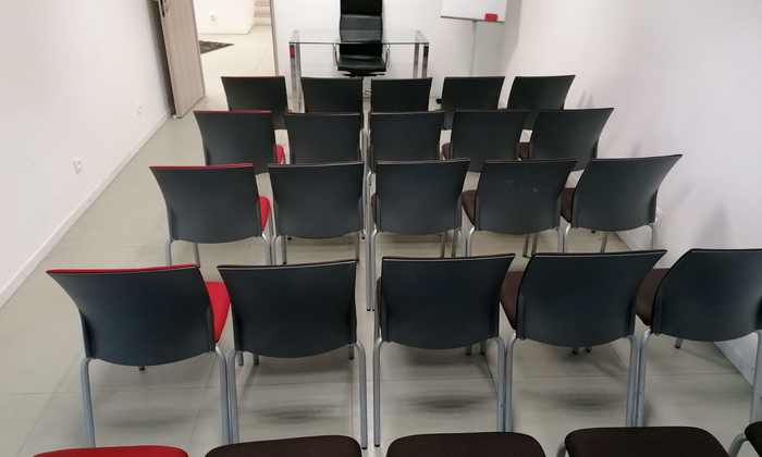 Salle de formation esthétique équipée 40 €