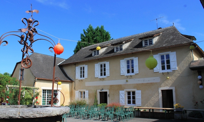Charmant lieu de réception entièrement équipé 17 €