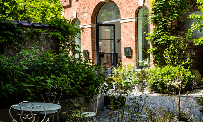 L’atelier d’Isabelle de Borchgrave 600 €
