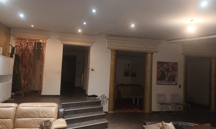 RENTAL LIVING ROOM HOUSE +100M2 WITH ITS GARDEN €100