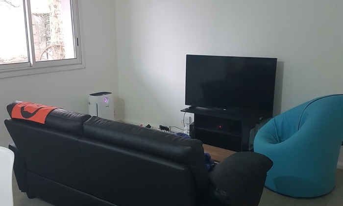 Rents a kitchen lounge in Lyon €10
