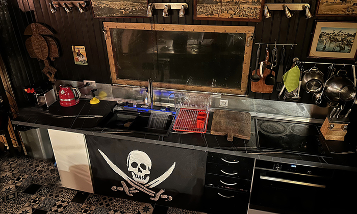 Beautiful houseboat to rent €200