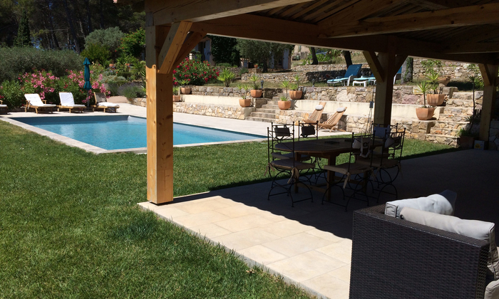 Swimming pool area in the Var (day and evening) €20