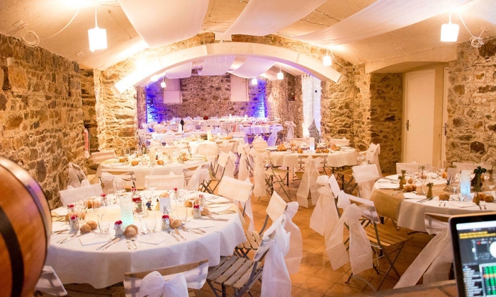 Beautiful area for your receptions €200