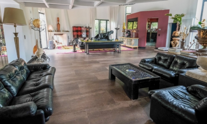 Manor near Nanterre €456