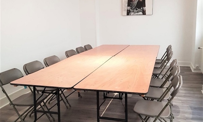 Small meeting room €50