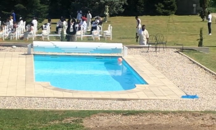 Parc de 8000m2 pour vos événements 280 €