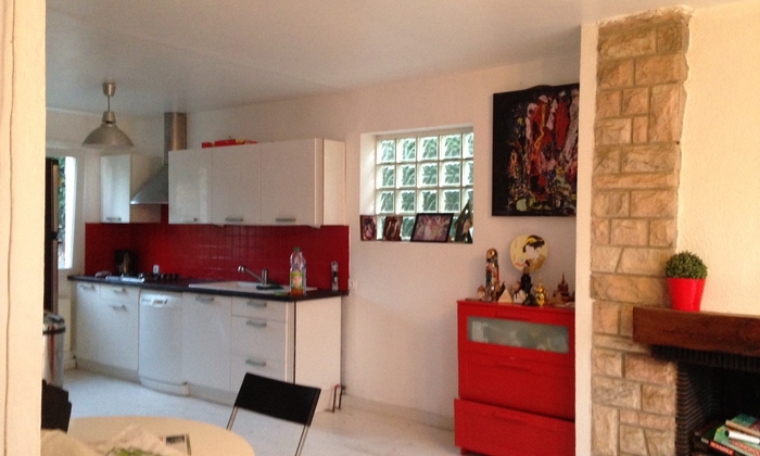 Large garden of 1000m2 25 km from Paris, for 35 people, BBQ and games €50
