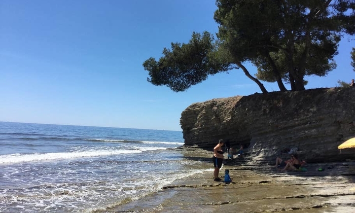 Maison 12 personnes à 30m de la mer 25 €