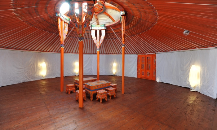 The great yurt of the Nomad-Lodge €25