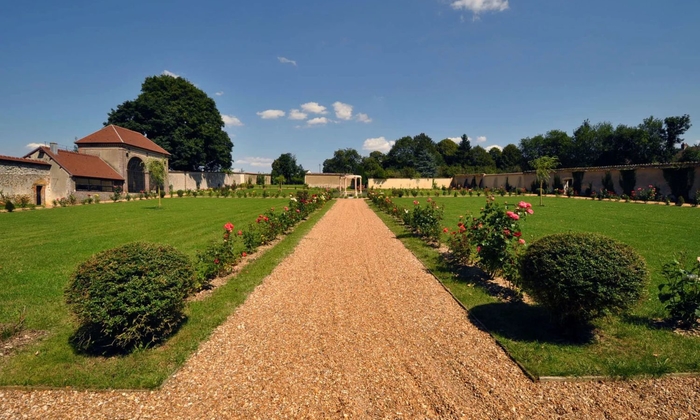 Château de Charbonnieres - Eure-et-Loir €480