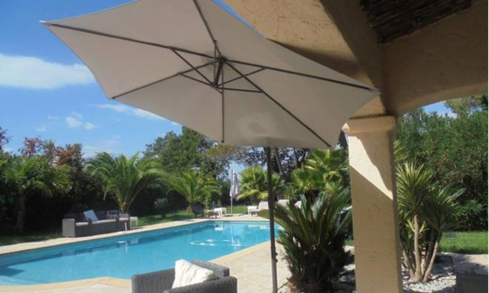 Belle villa avec piscine à Cannes 375 €