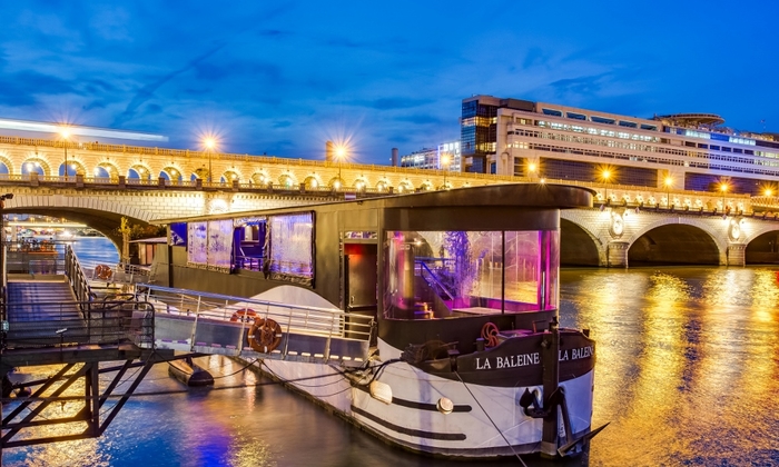 Paris barge rental €2,000