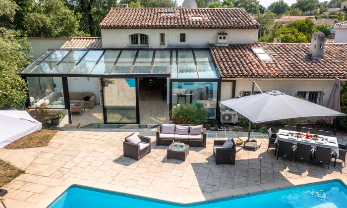 Villa Mazal — Private celebrations, garden and pool for up to 30 guests €190