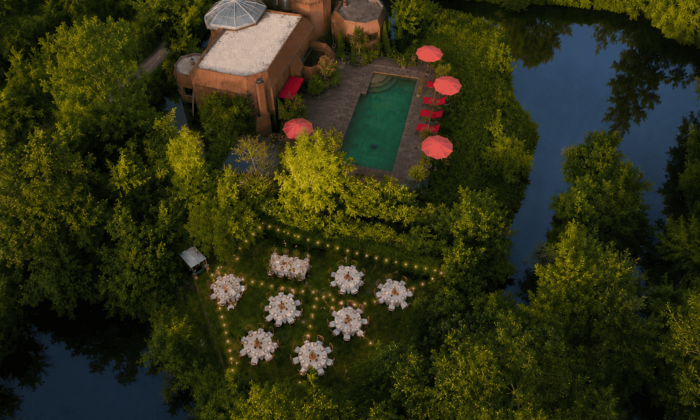 Manor near Nanterre €456