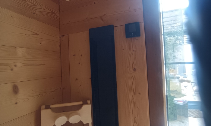 Maison du Bonheur Chelles – Lieu privé avec piscine chauffée & sauna 200 €
