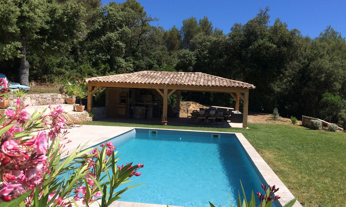 Swimming pool area in the Var (day and evening) €20