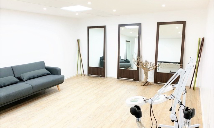 Aesthetic training room equipped €50