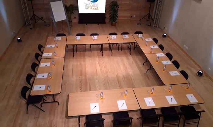 Théâtre du fleuve 100 €