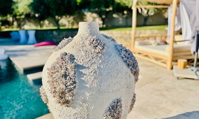 Lieu élégant au bord de la piscine avec vue panoramique à Ollioules €90
