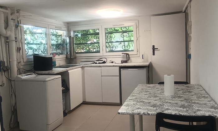 Maison du Bonheur Chelles – Lieu privé avec piscine chauffée & sauna 200 €