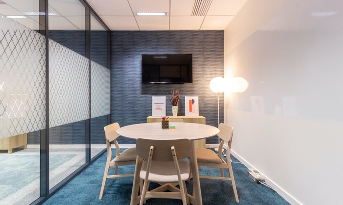 Work & Share Colombes / Business Room - 8 to 12 people €36