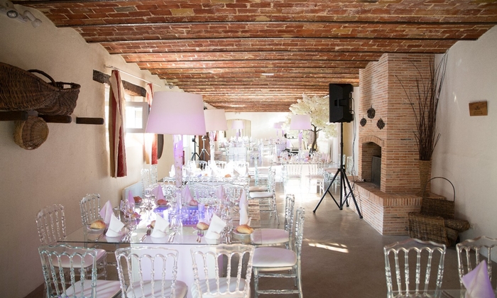 Reception room rental at the farm in the Ile de Fr €130