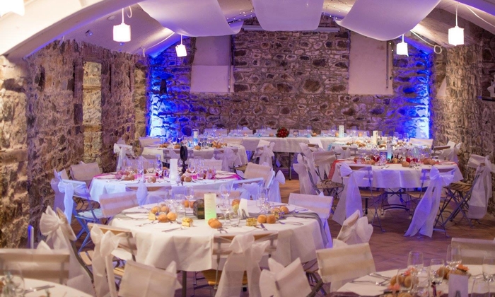 Beautiful area for your receptions €200