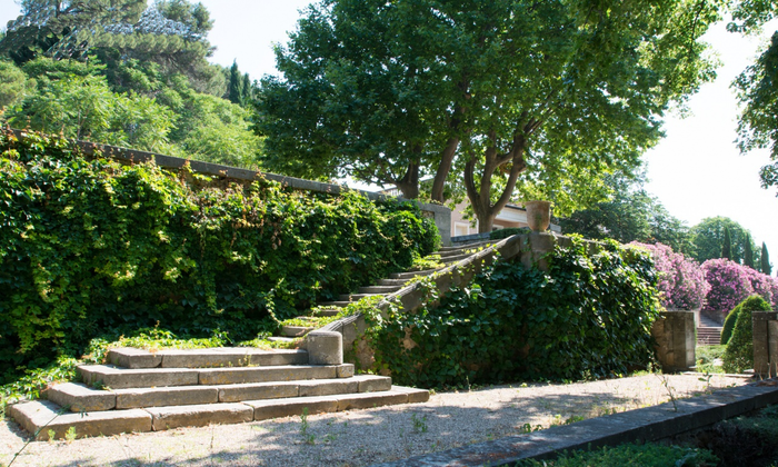 Extraordinary Languedoc house with 18th century ga €150