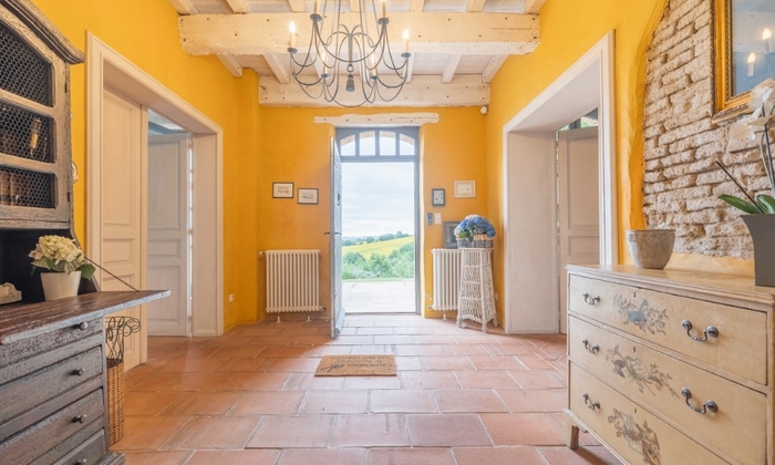 Magnifique gîte entier avec piscine et vue 36 €