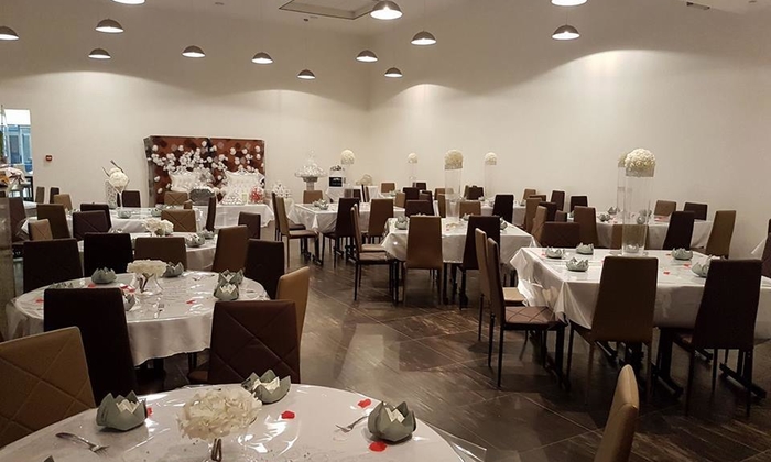 Grande salle climatisée pour tout événement - VENDREDI 46 €