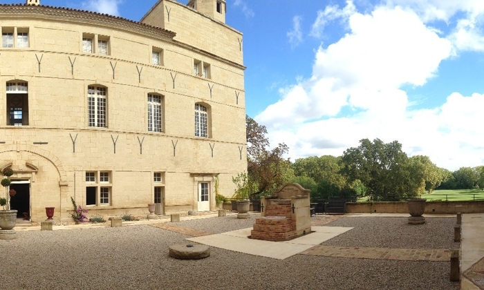 Château de Pondres 400 €