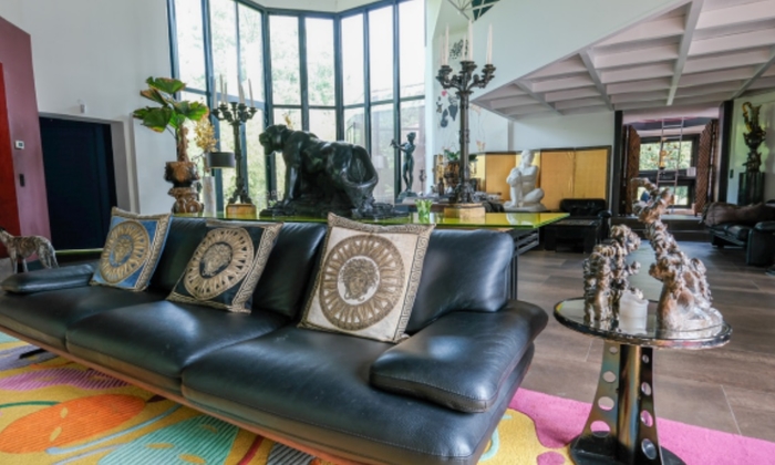 Manor near Nanterre €456
