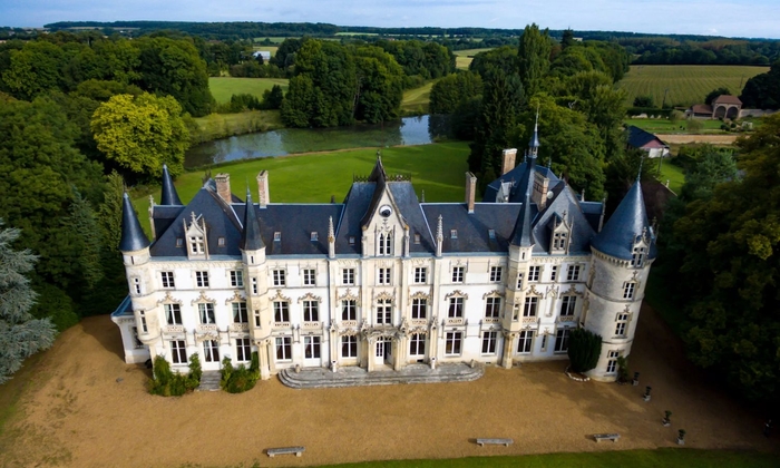 Château de Charbonnieres - Eure-et-Loir 480 €