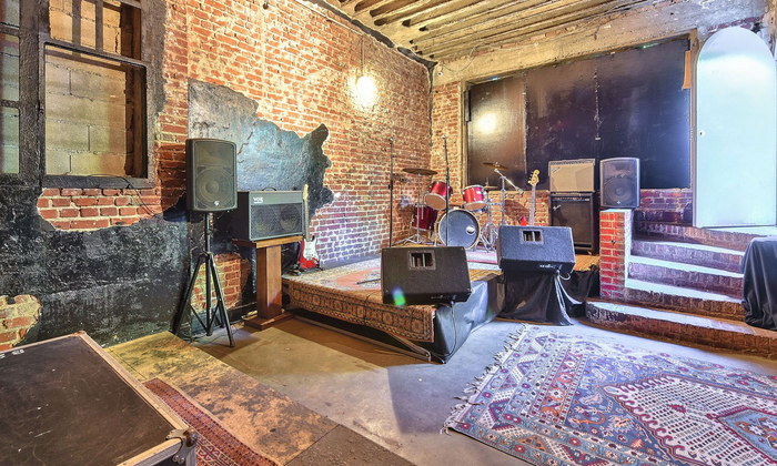 Atypical house for unforgettable musical event €120