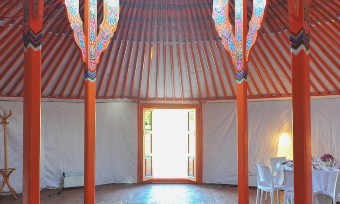 The great yurt of the Nomad-Lodge €25