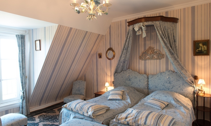 Castle for weddings and seminars €500