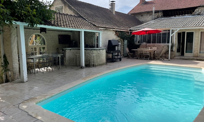 Location piscine à 35mn de Paris 60 €