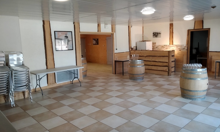 Salle de réception sur domaine boisé 40 €