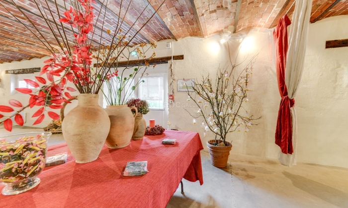 Reception room rental at the farm in the Ile de Fr €130