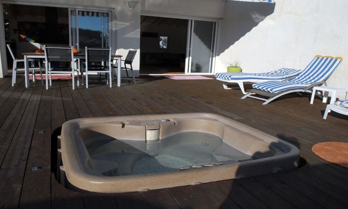 Jolie villa avec piscine 60 €