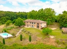 Magnifique gîte entier avec piscine et vue 36 €
