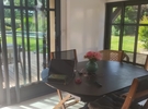 Salle de réunion dans une chaumière à la campagne 50 €